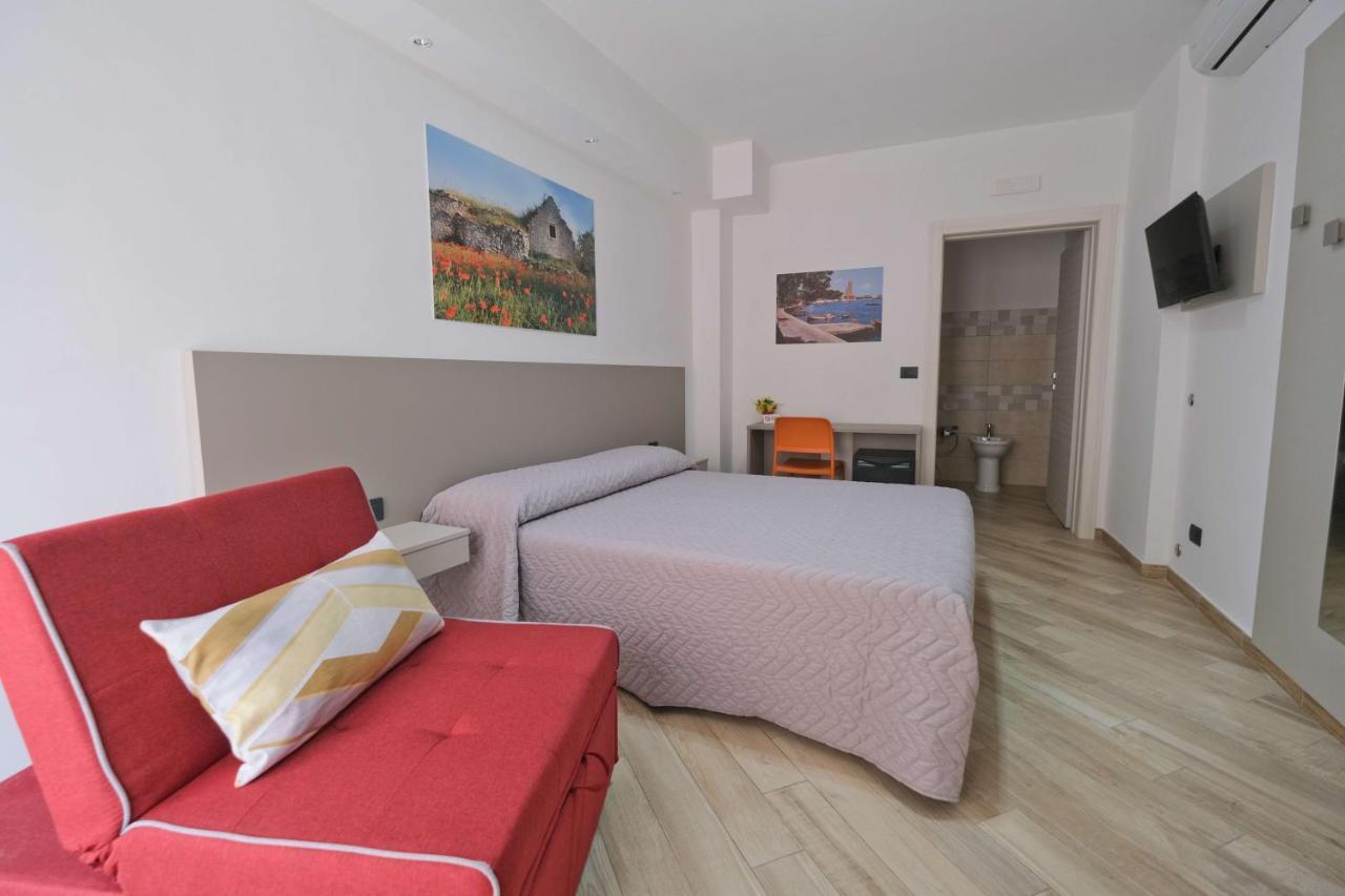 Il Porto Affittacamere B&B Brindisi Buitenkant foto