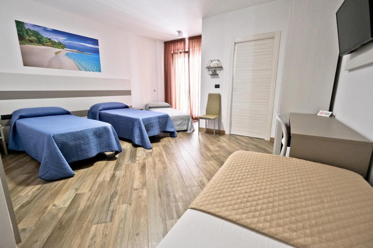 Il Porto Affittacamere B&B Brindisi Buitenkant foto